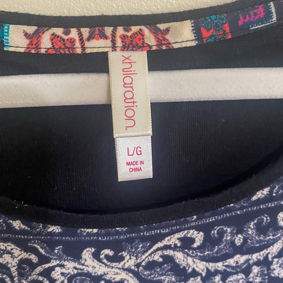 Xhilaration Shirt, Blousy front, Thin Transparent Open Back, Colorful, Large - Picture 6 of 7